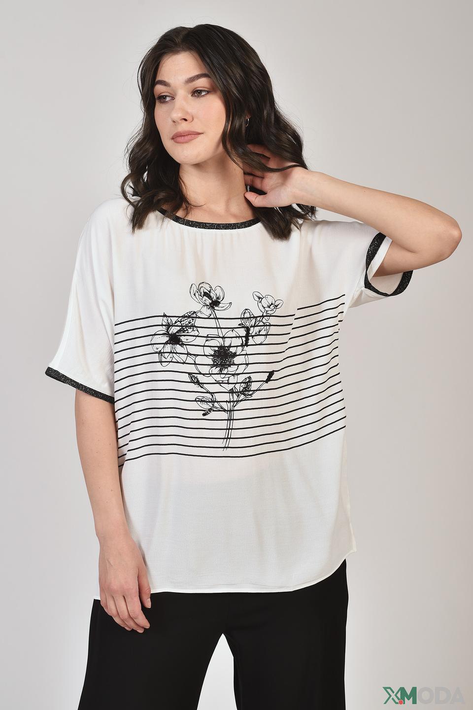 Футболка Elena Miro с цветочным принтом