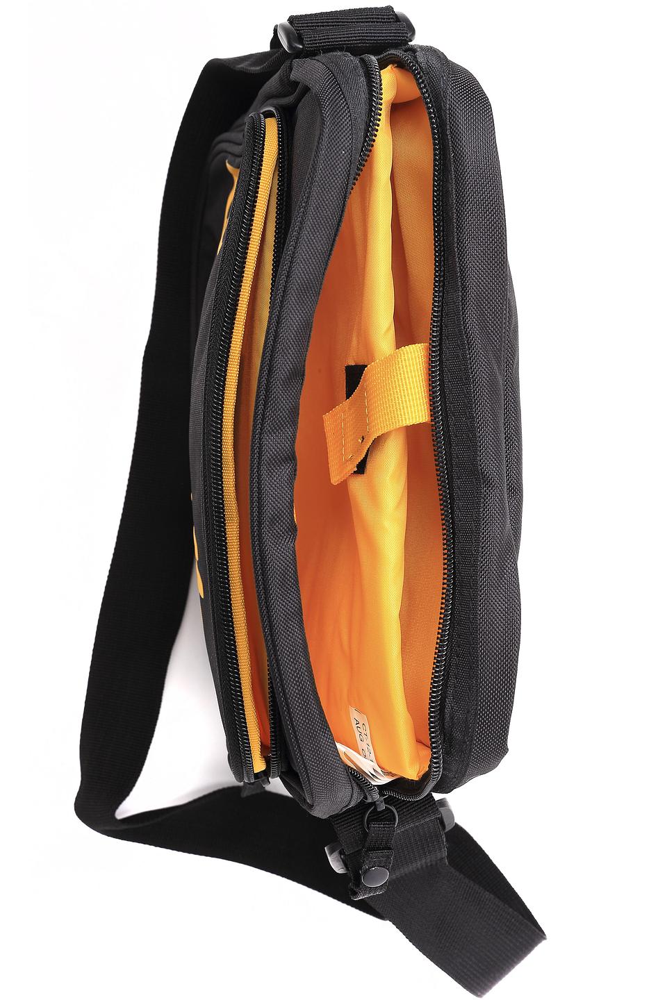 Чёрная дорожная сумка Caterpillar с логотипом