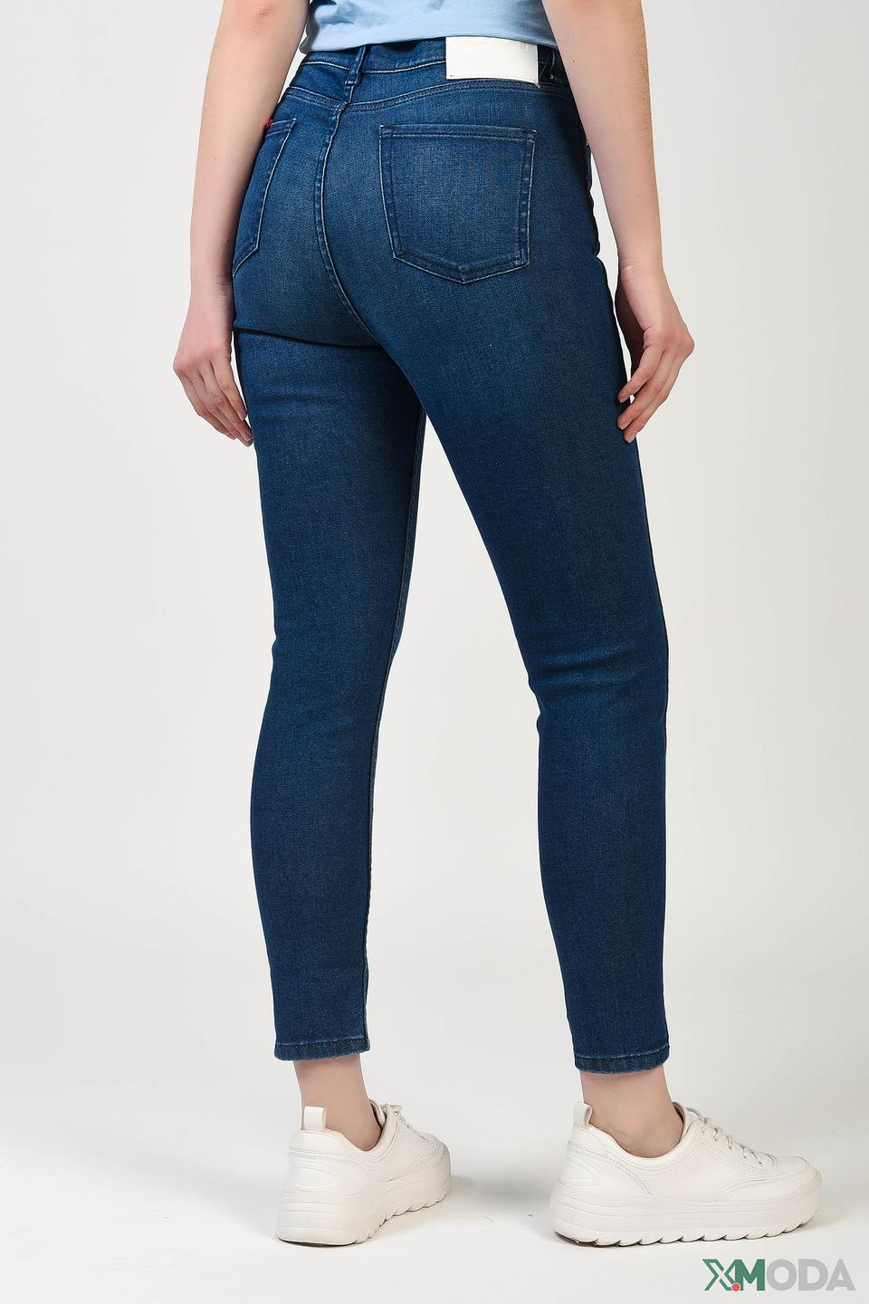 Джинсы с разрезами Hugo синие