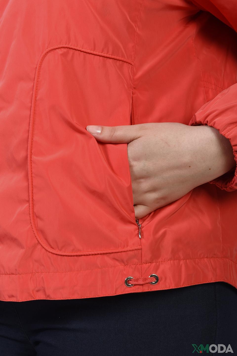 Куртка Lebek красного цвета с капюшоном