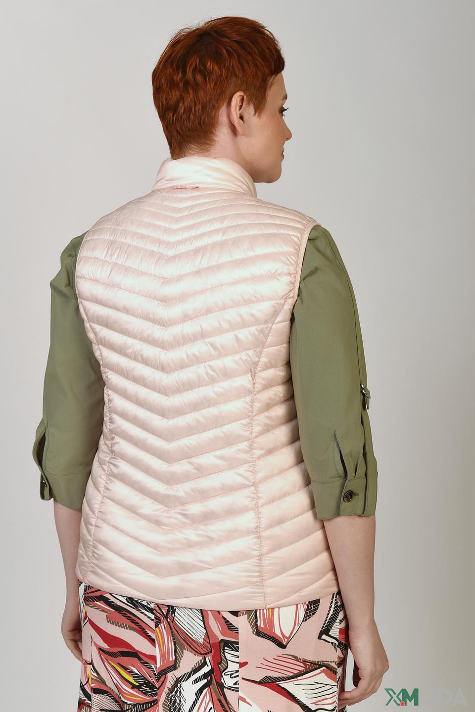 Жилет Lebek стеганый пудровый