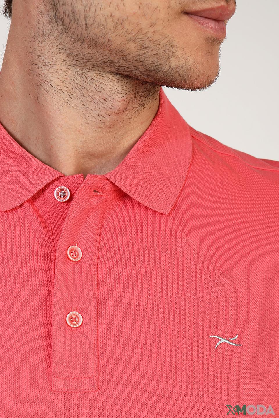 Поло Brax коралловое с вышивкой