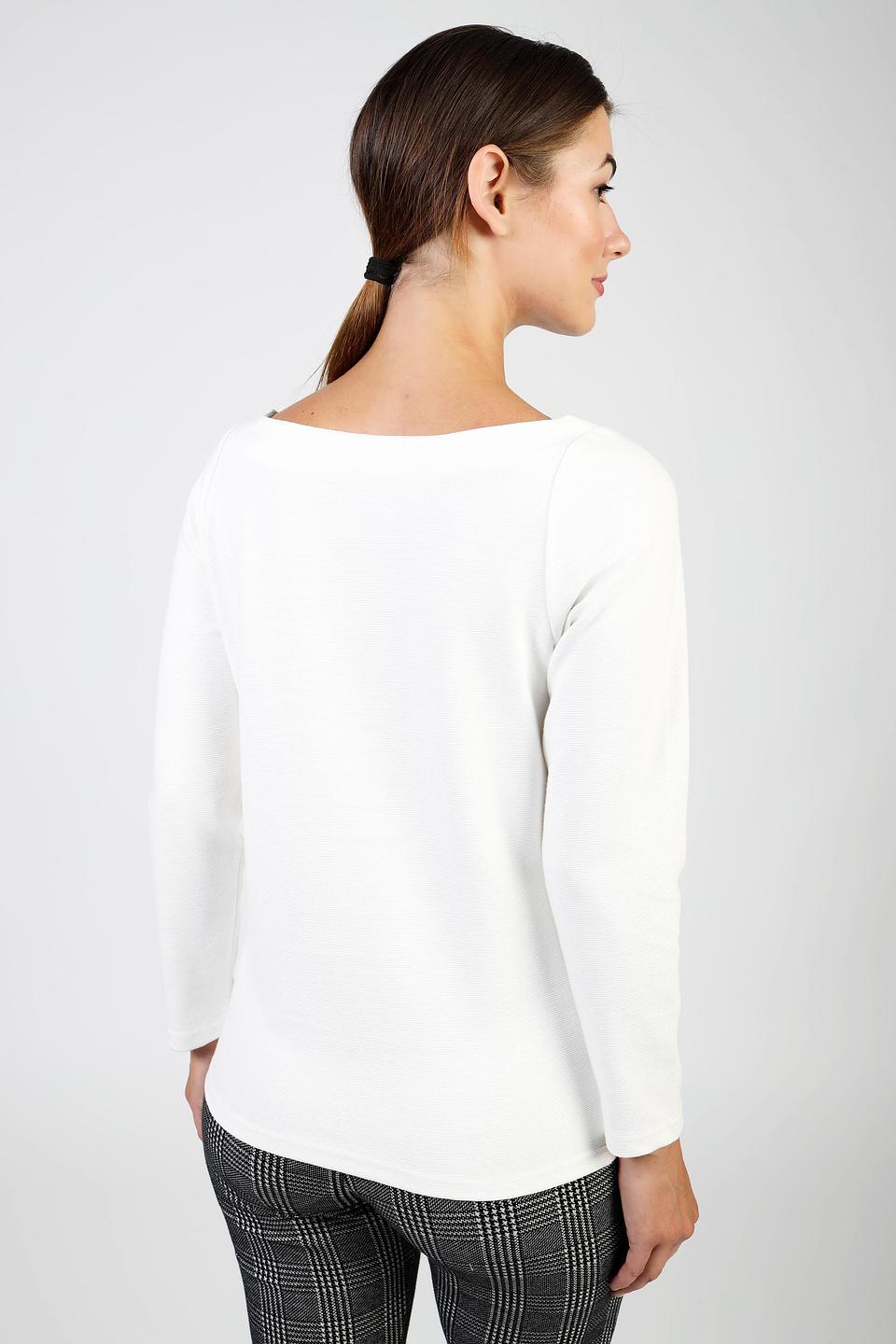 Пуловер Pezzo белый с вырезом лодочкой