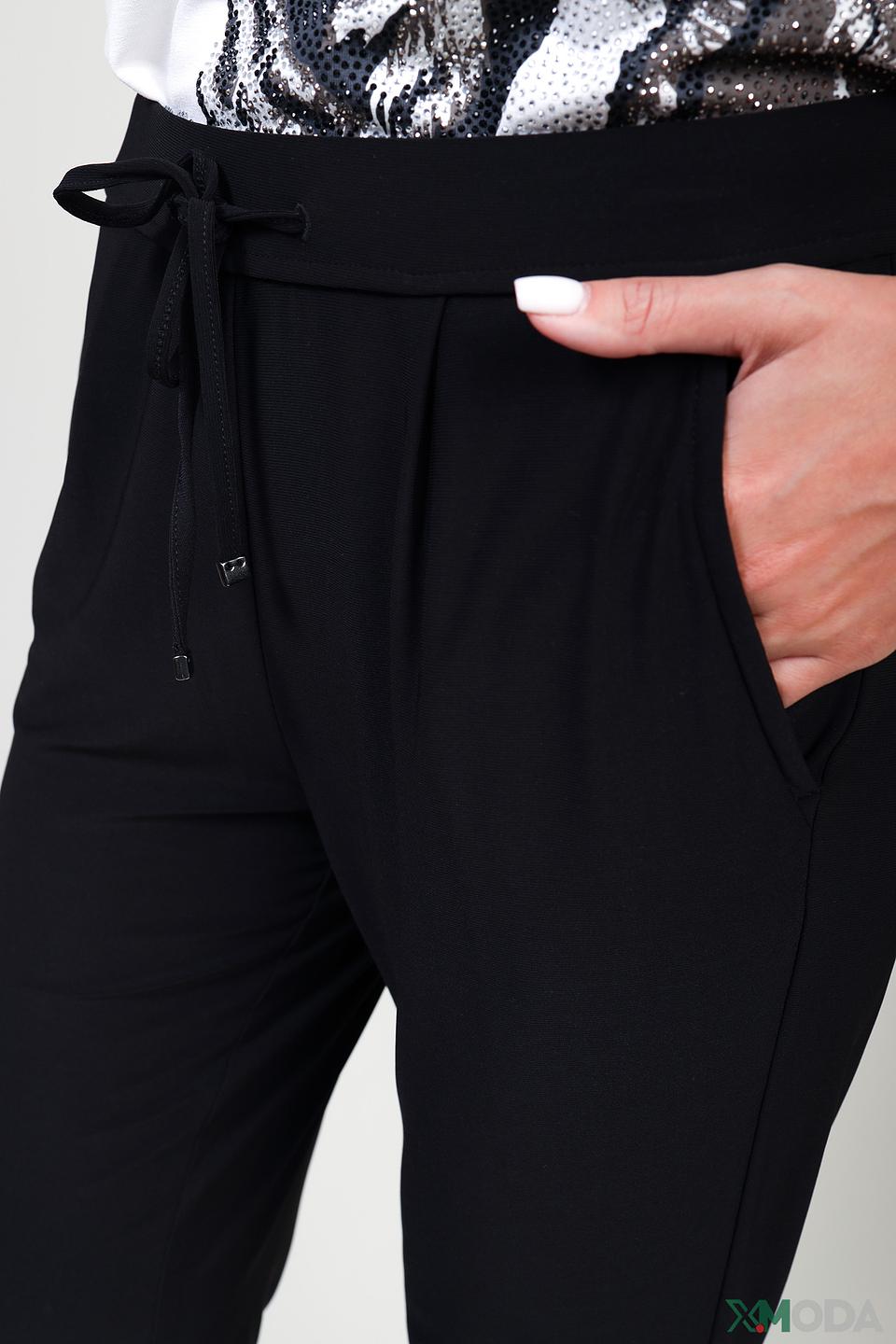 Брюки трикотажные Betty and Co черные