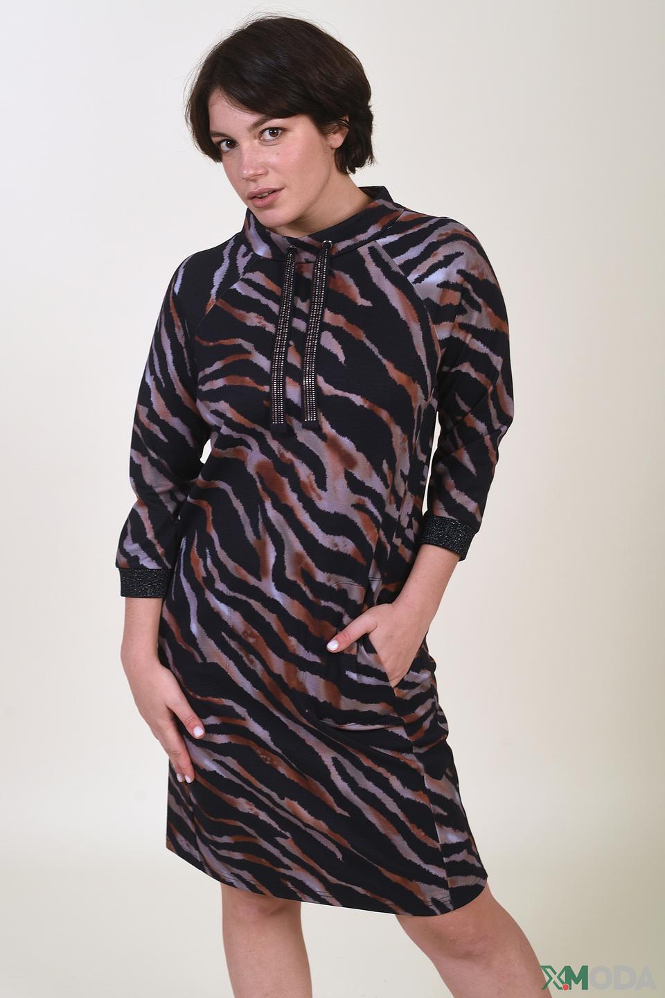 Платье Betty Barclay приталенное в полоску