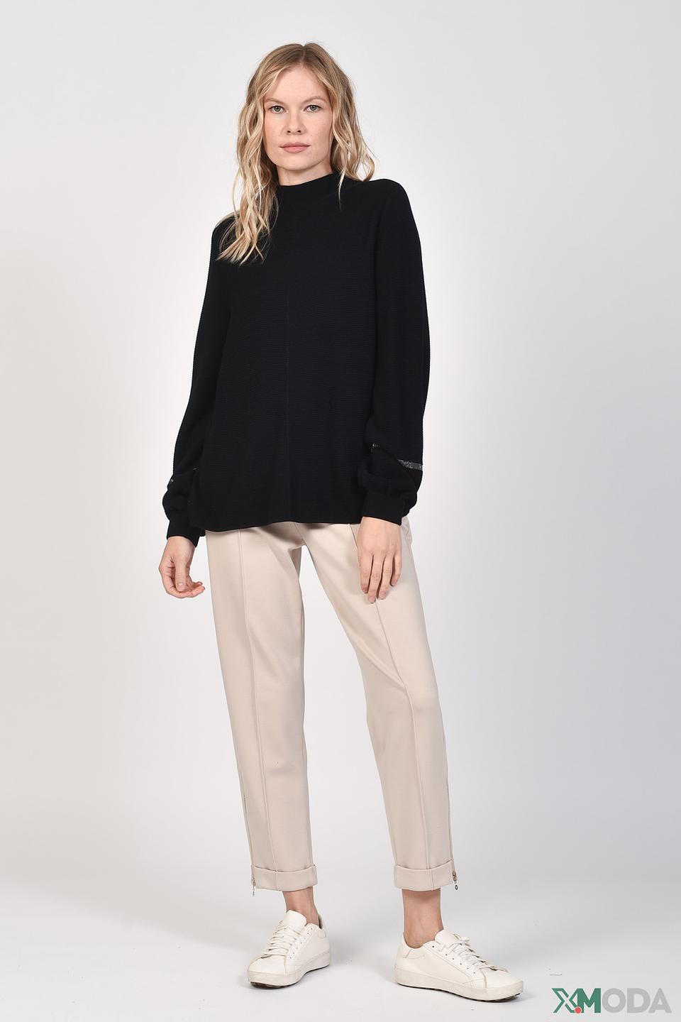 Пуловер Monari чёрный с декором