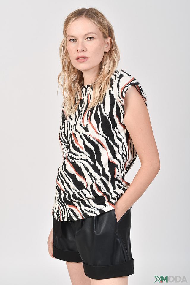 Топ s.Oliver приталенный зебровый