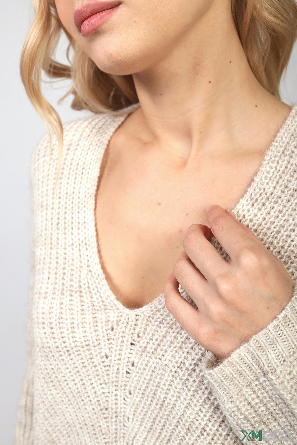 Пуловер Rich and Royal бежевый