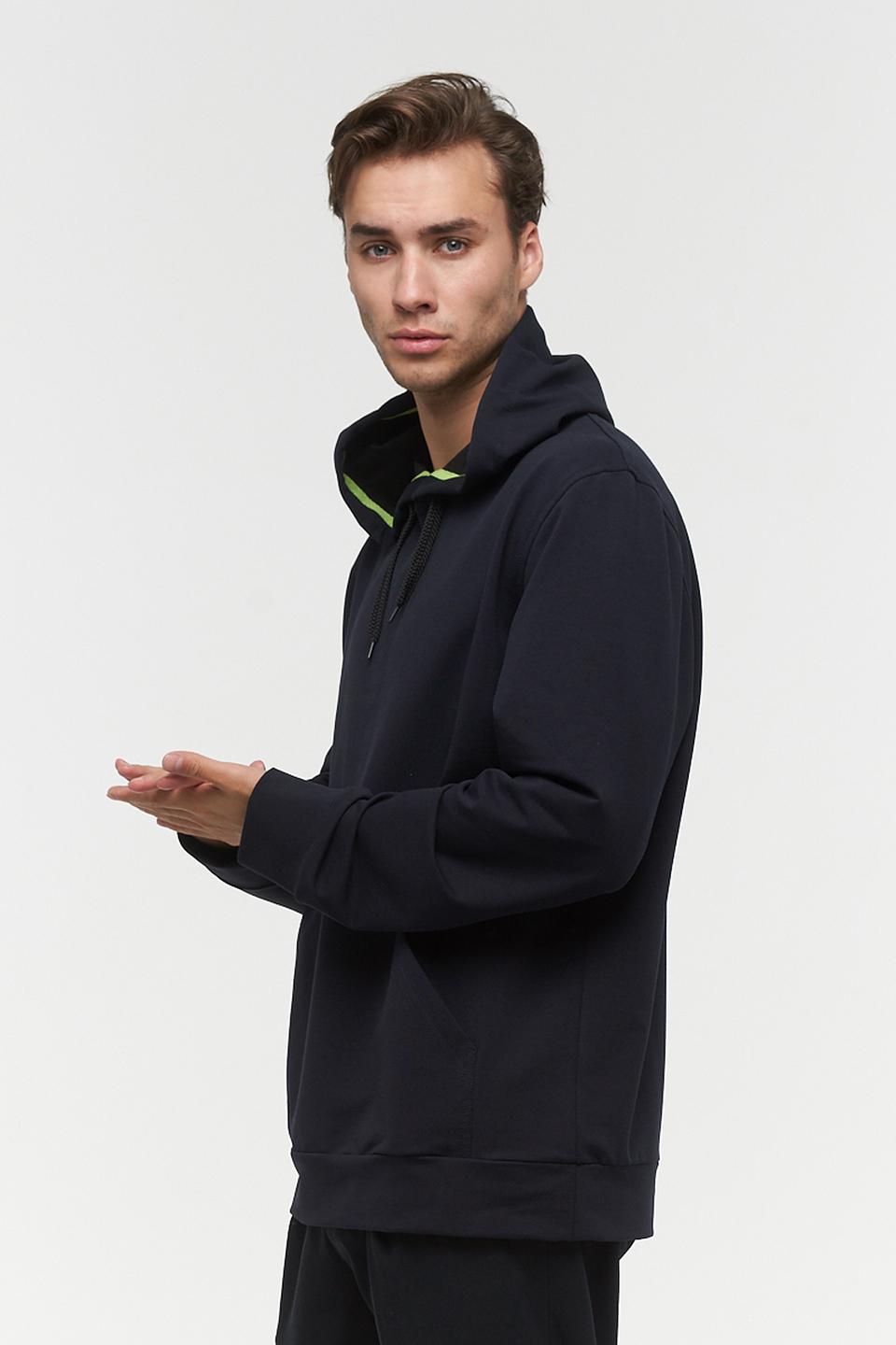 Толстовка VAY чёрная с капюшоном