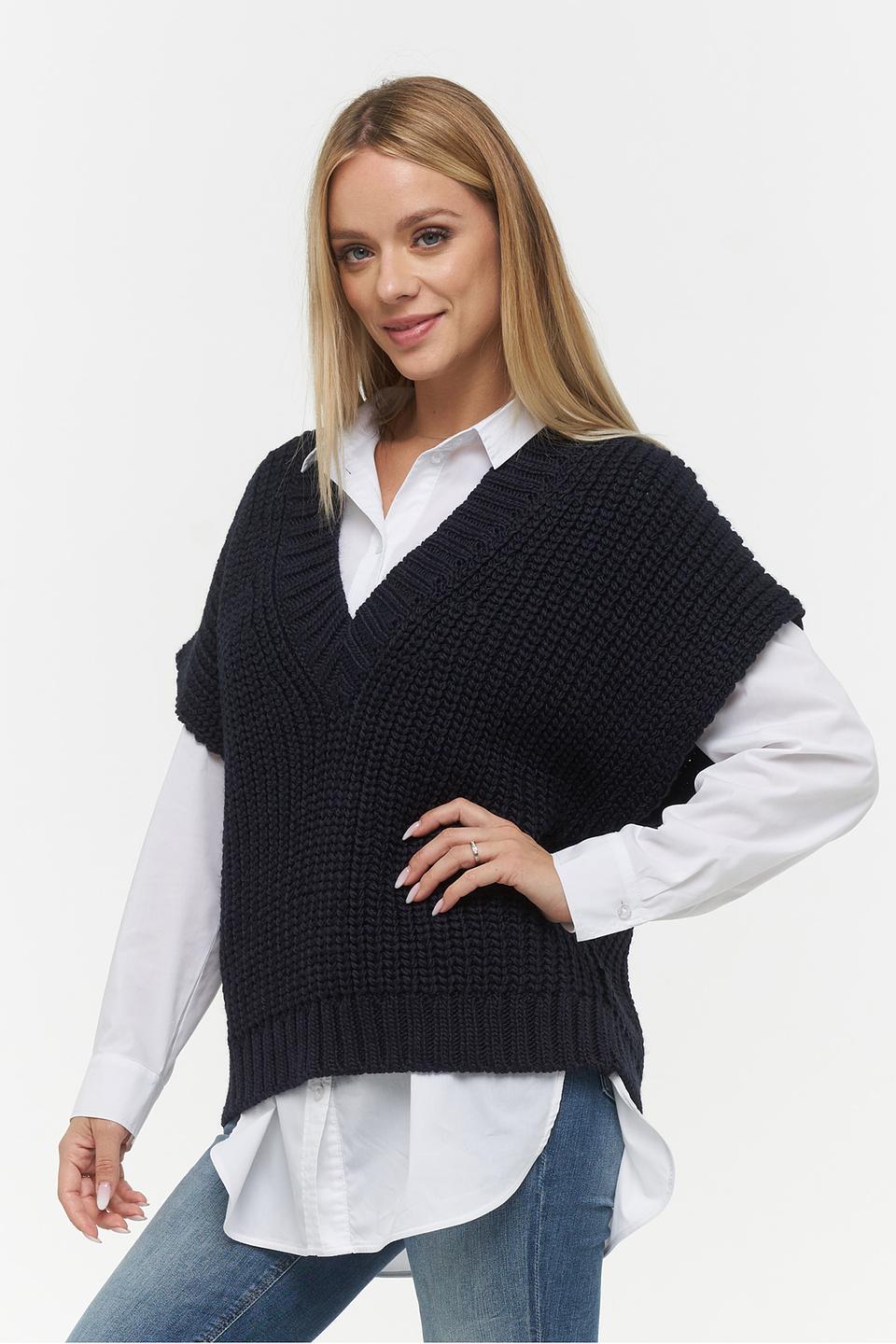Жилет BE YOU чёрный вязаный