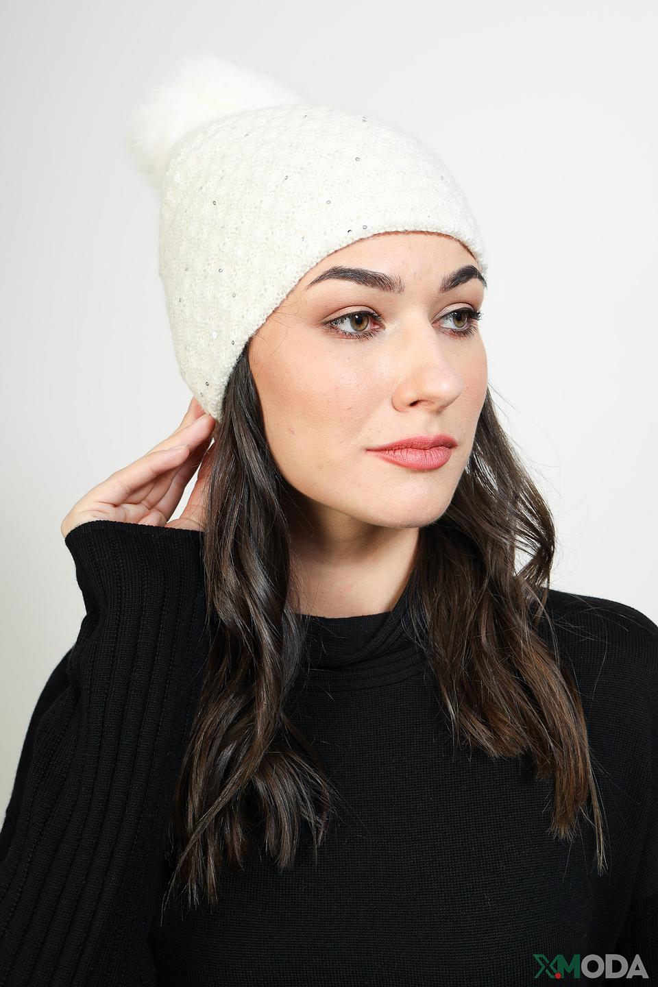 Шапка Leo & Ugo с помпоном белая