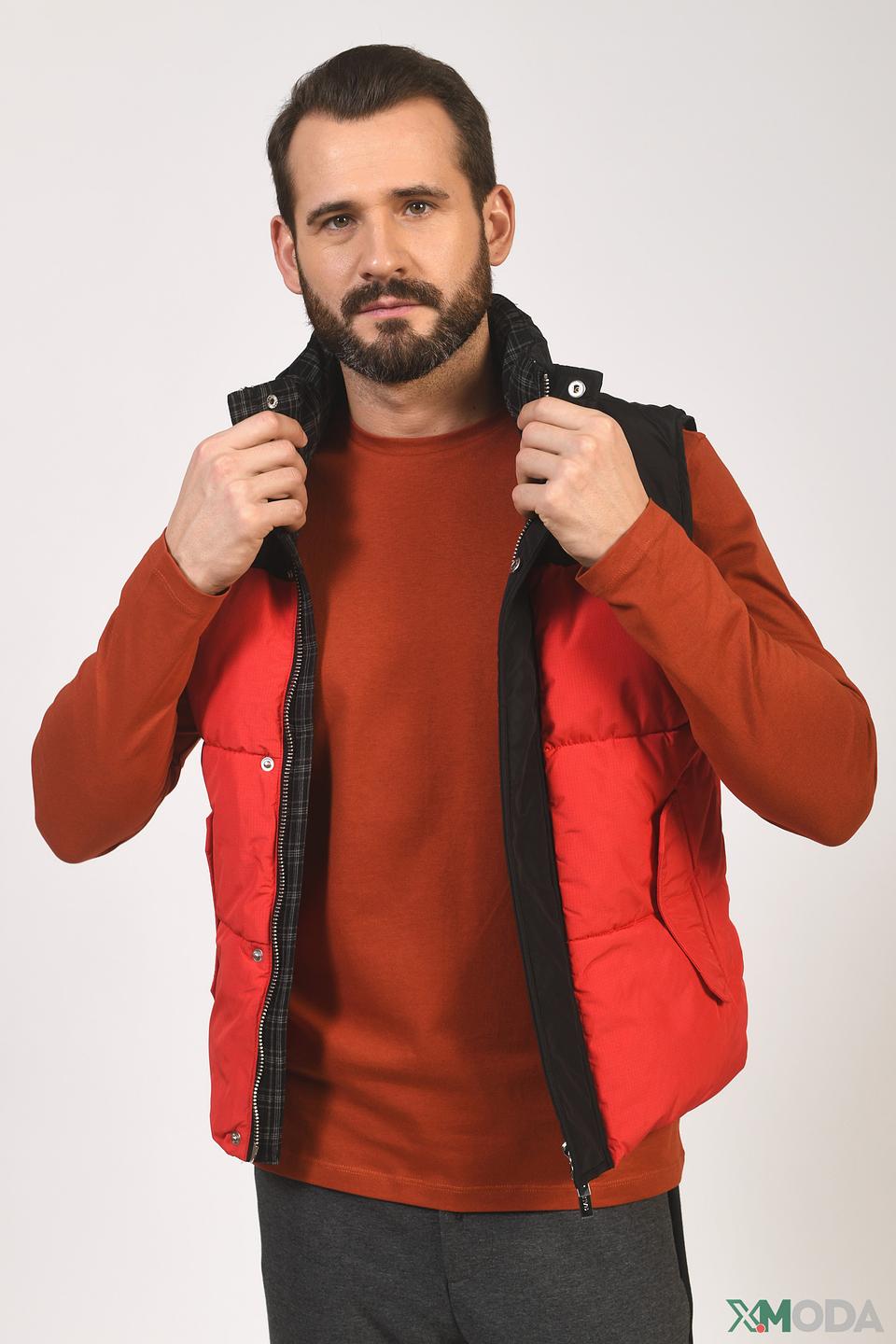Жилет стеганый Gaudi Jeans красный