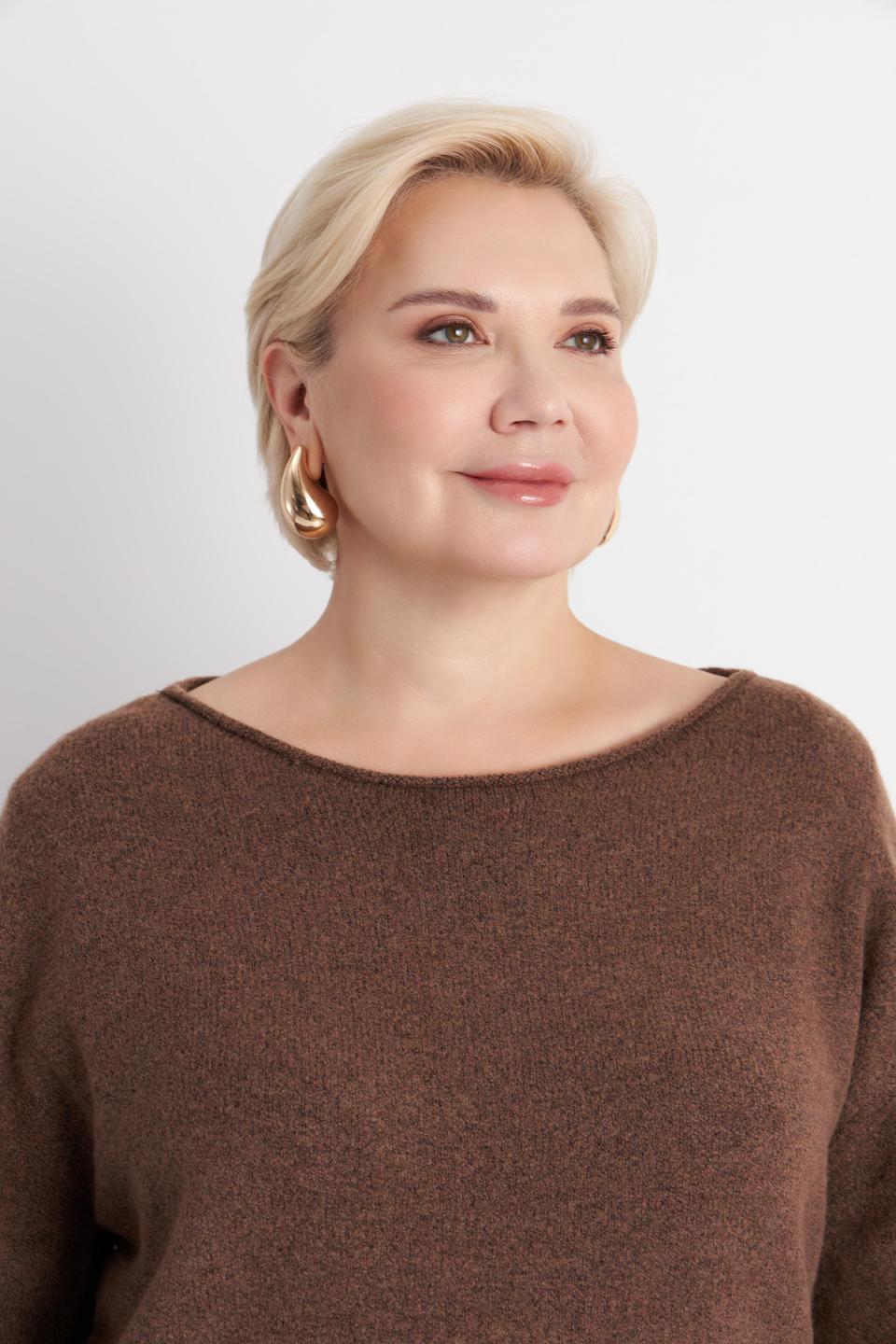 Коричневый пуловер с расклешенными рукавами Betty Barclay