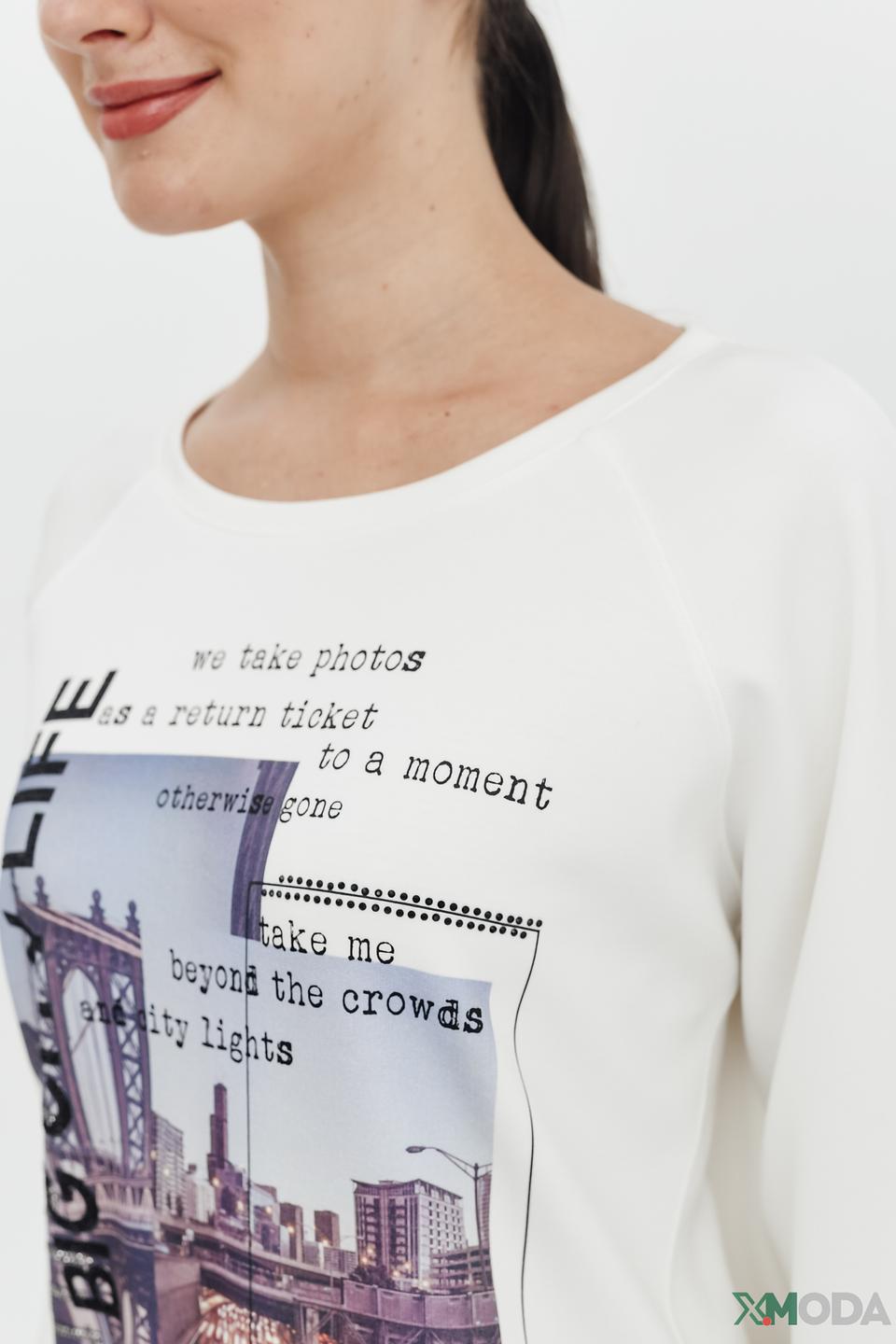 Пуловер Monari с городским принтом