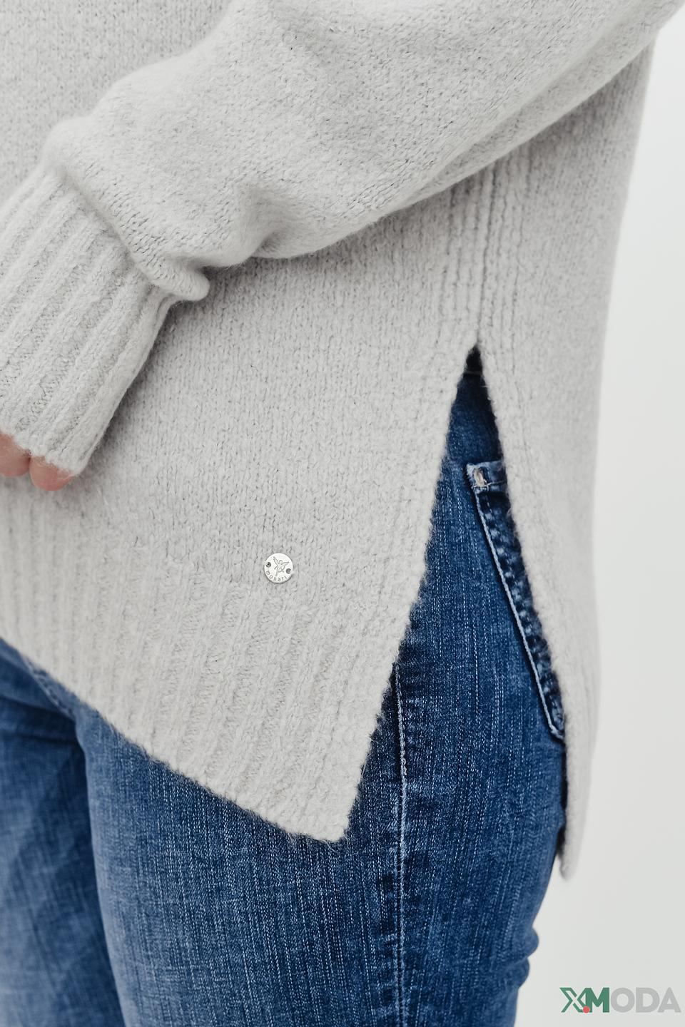 Пуловер Monari серый с декором