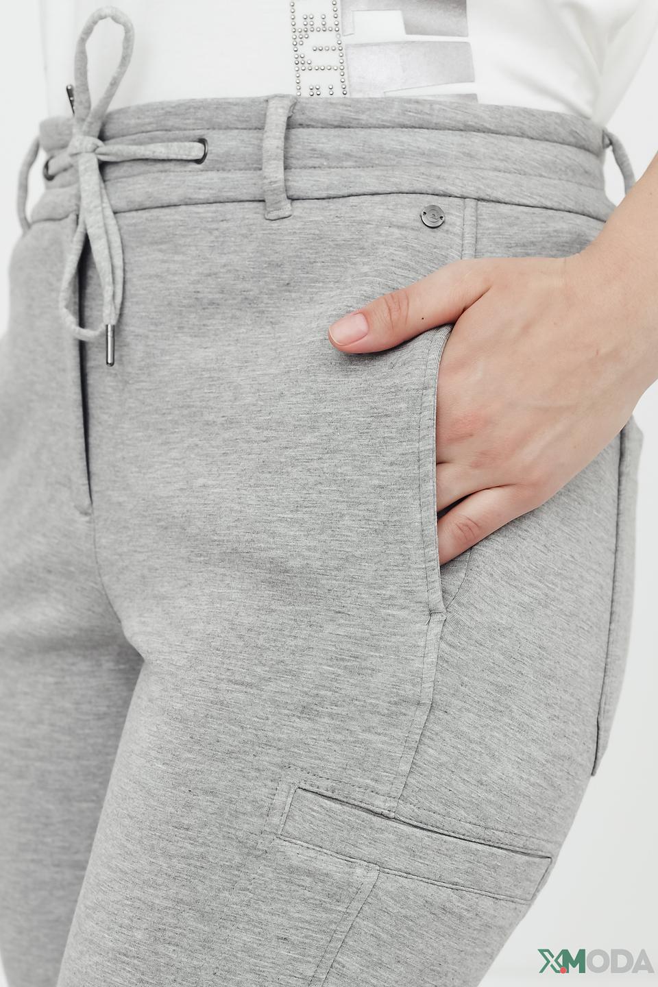 Брюки трикотажные Betty and Co серые