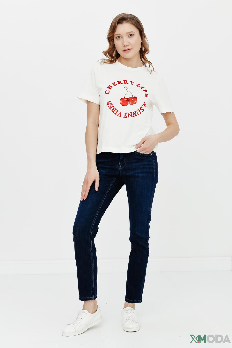 Футболка Rich and Royal с вишнями