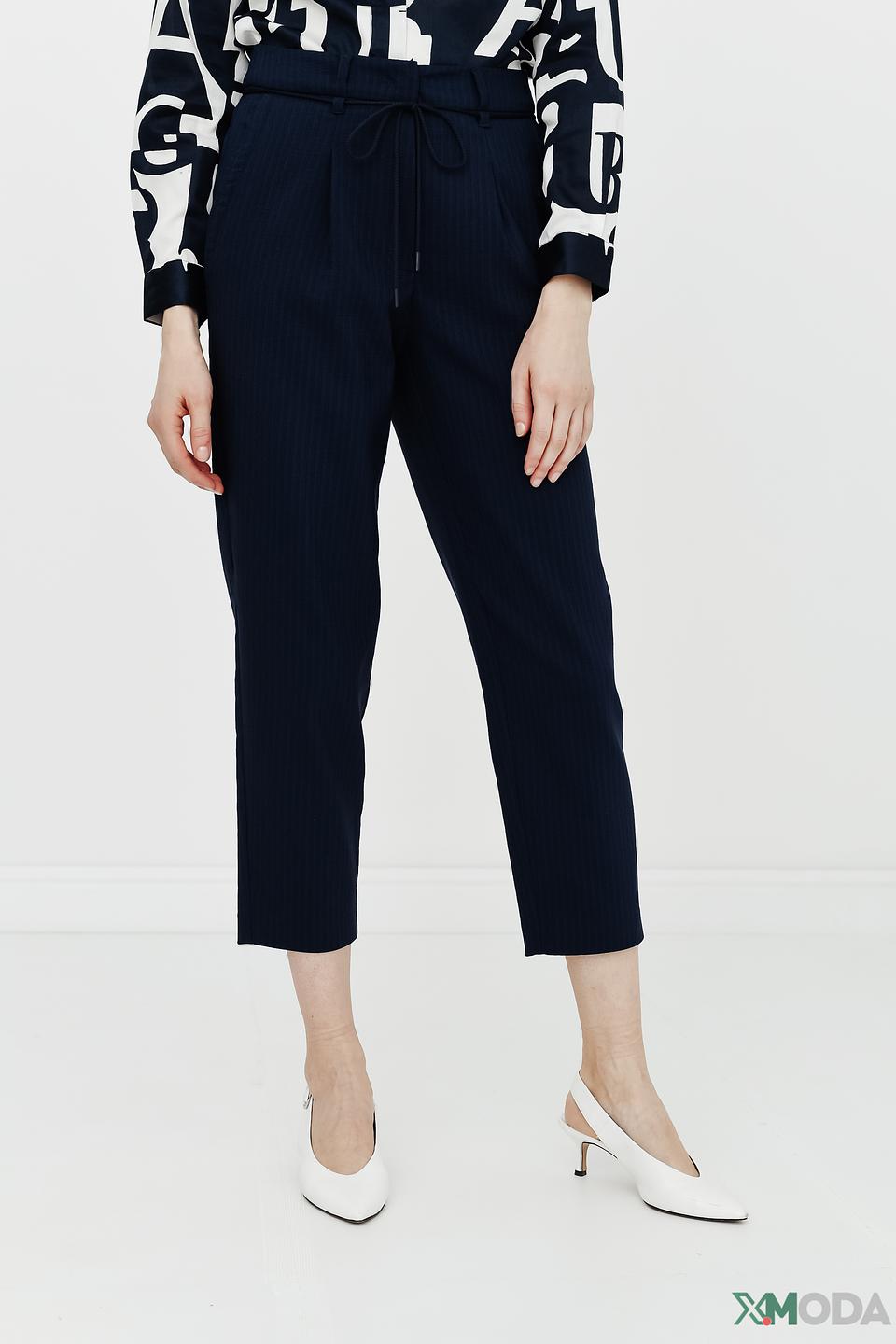 Брюки классические Betty and Co темно-синие