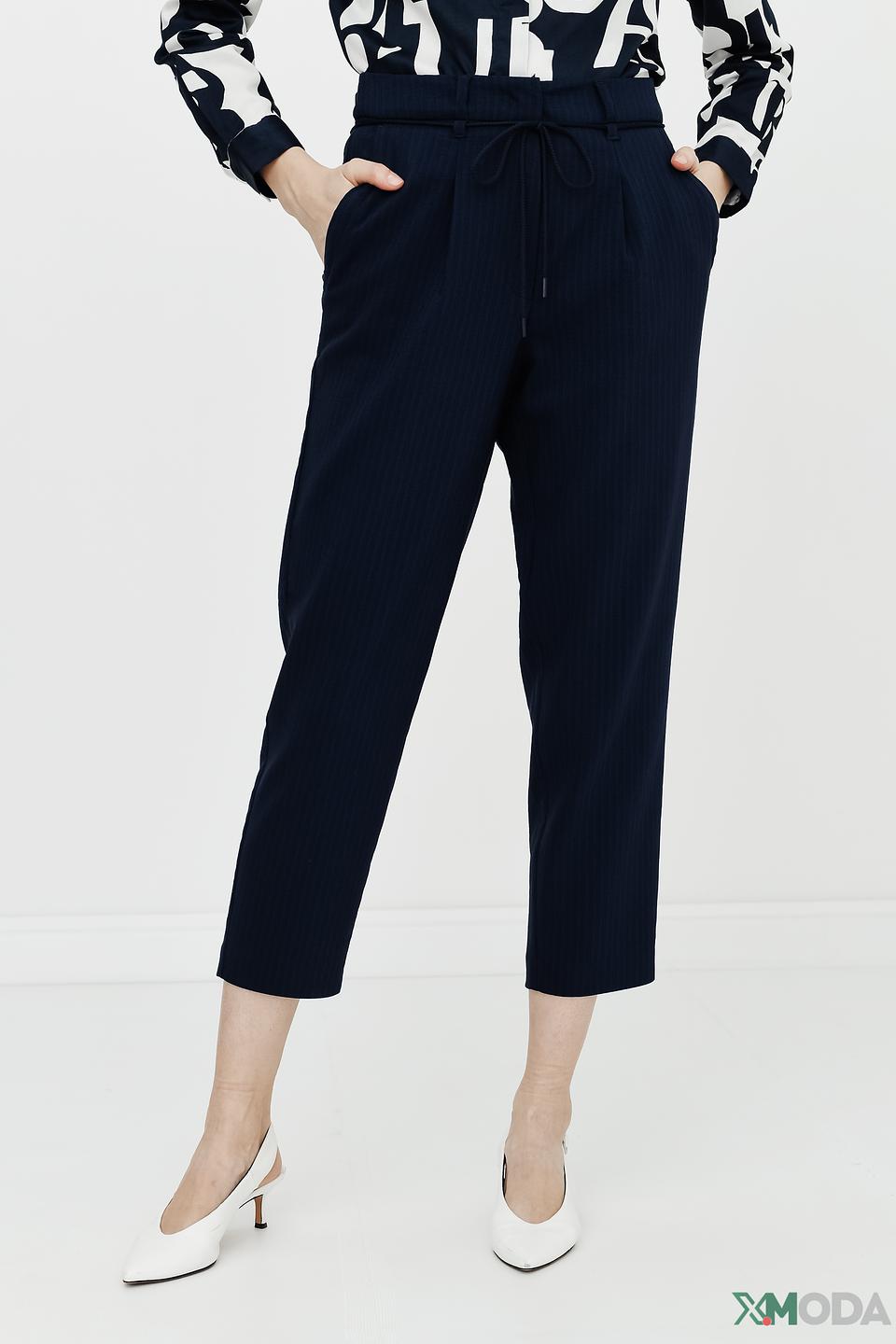 Брюки классические Betty and Co темно-синие