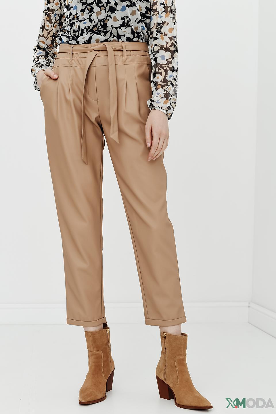 Брюки Betty and Co с поясом бежевые