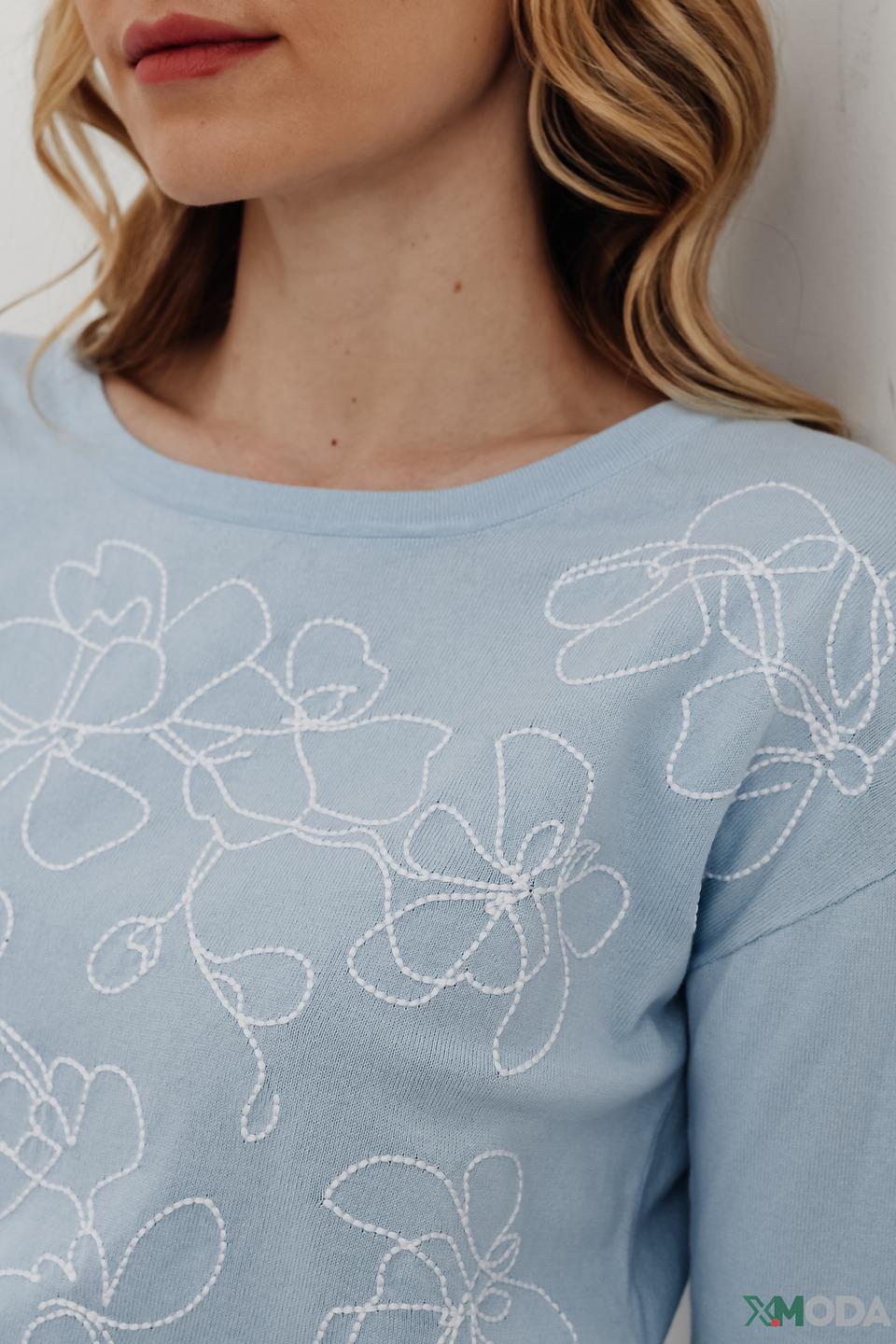 Пуловер Pezzo с цветами голубой