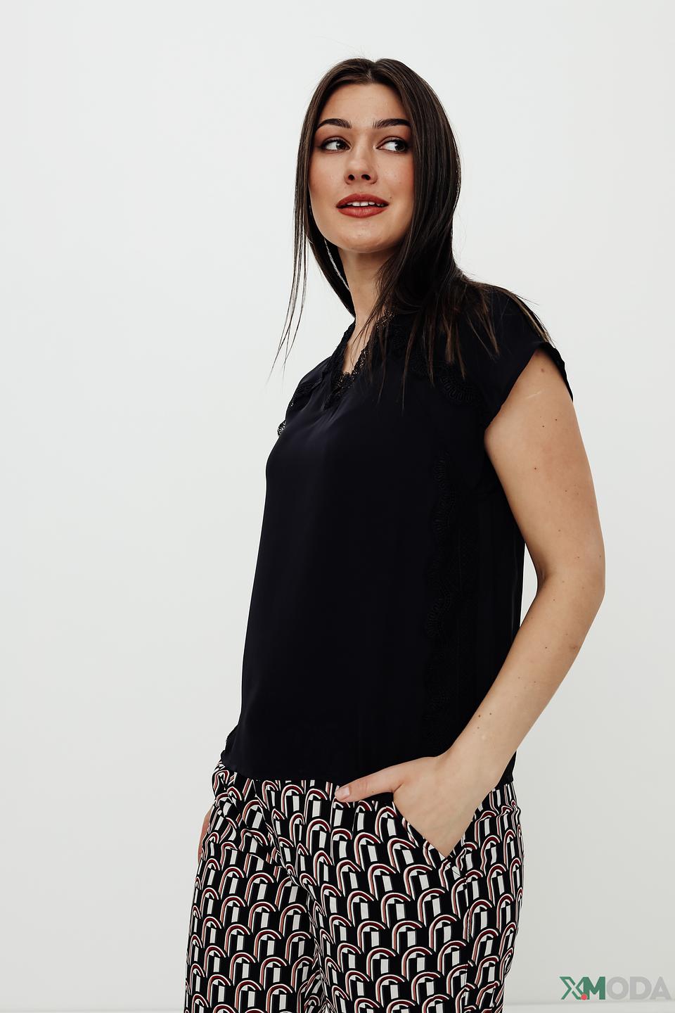 Блуза Pezzo с кружевом черная