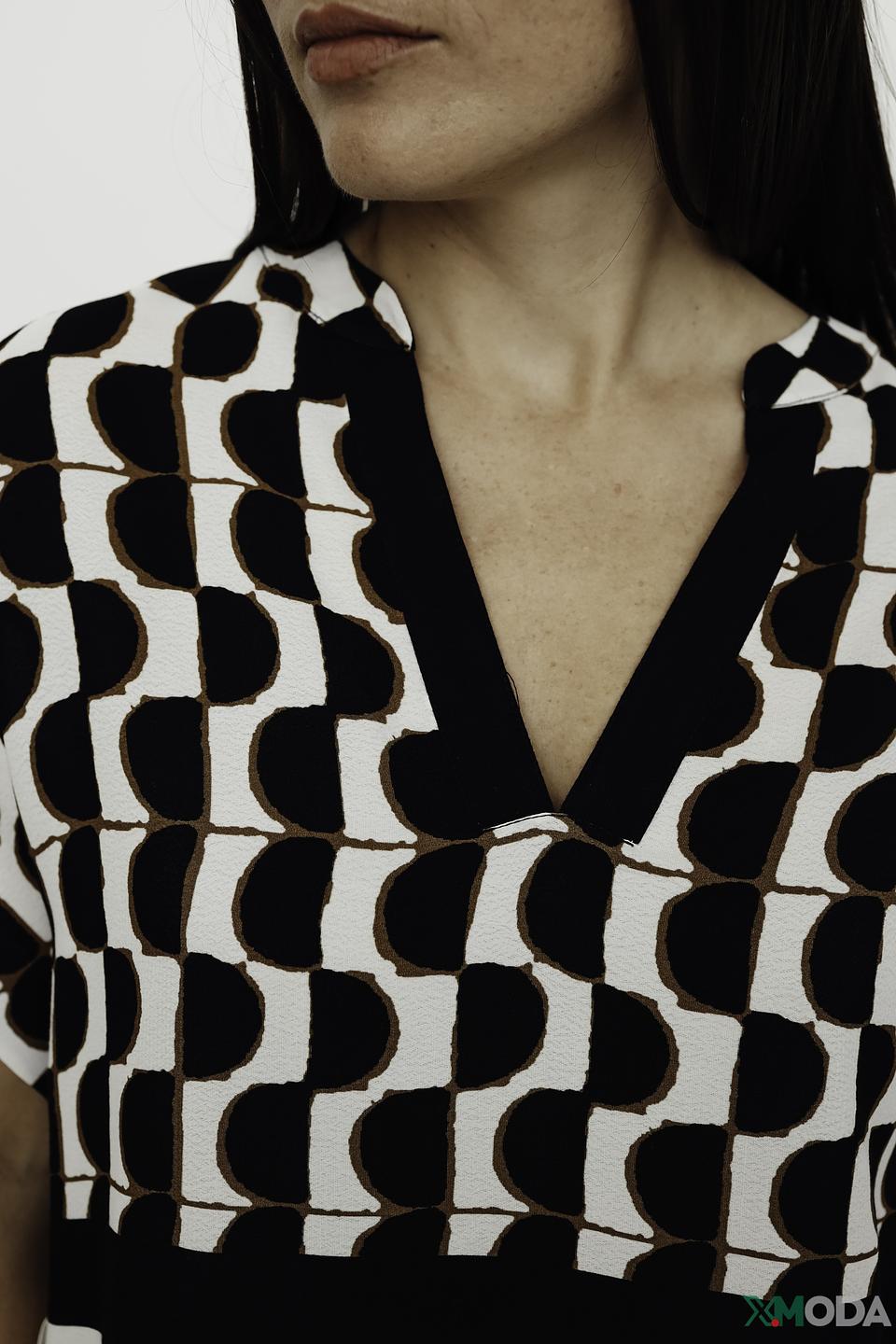 Блуза Catnoir с геометрическим принтом