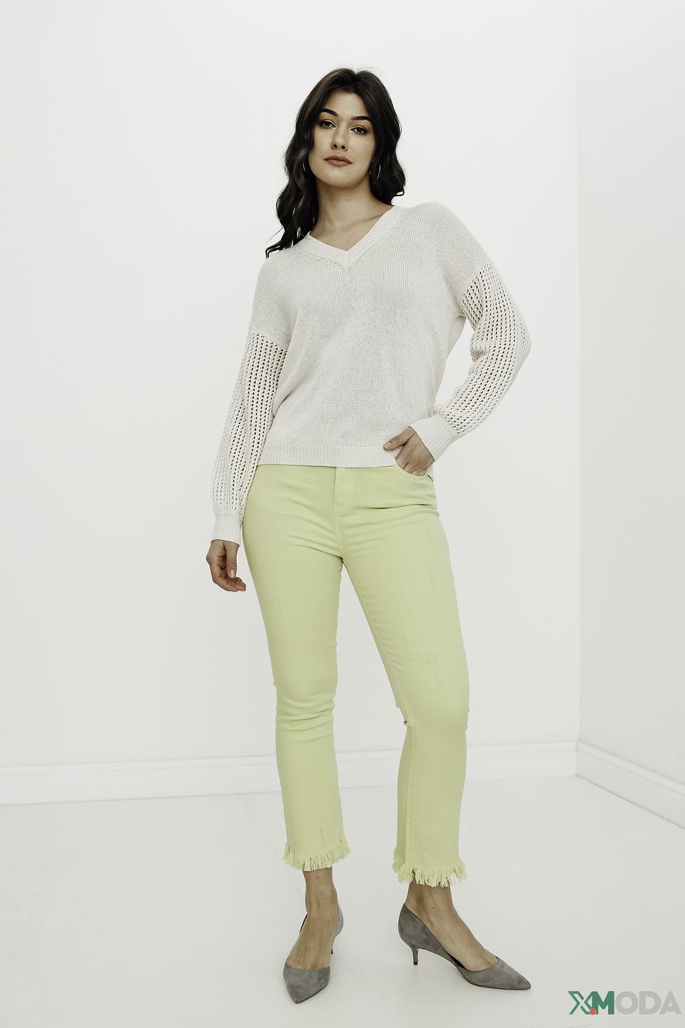 Пуловер Catnoir с V-образным вырезом бежевый