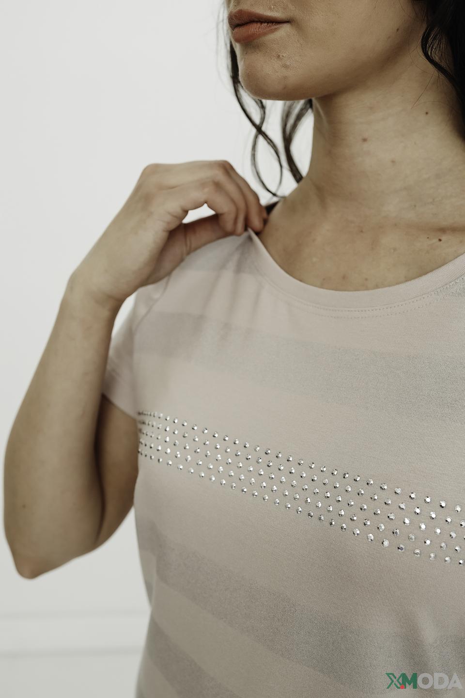 Футболка Eugen Klein с вышивкой бежевая