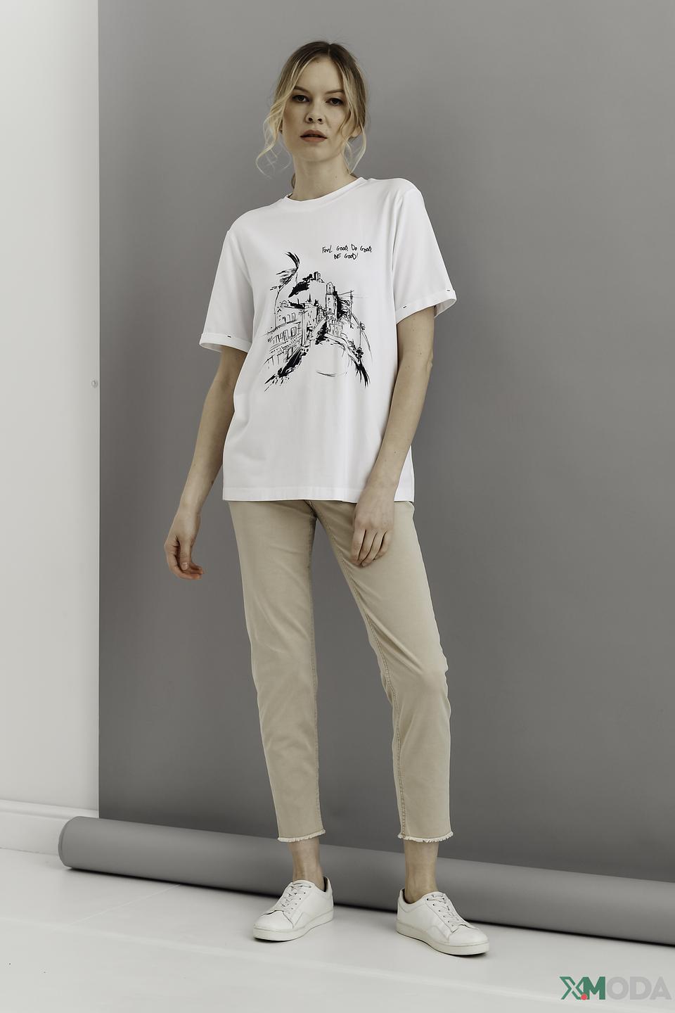 Футболка Be Yourself с принтом