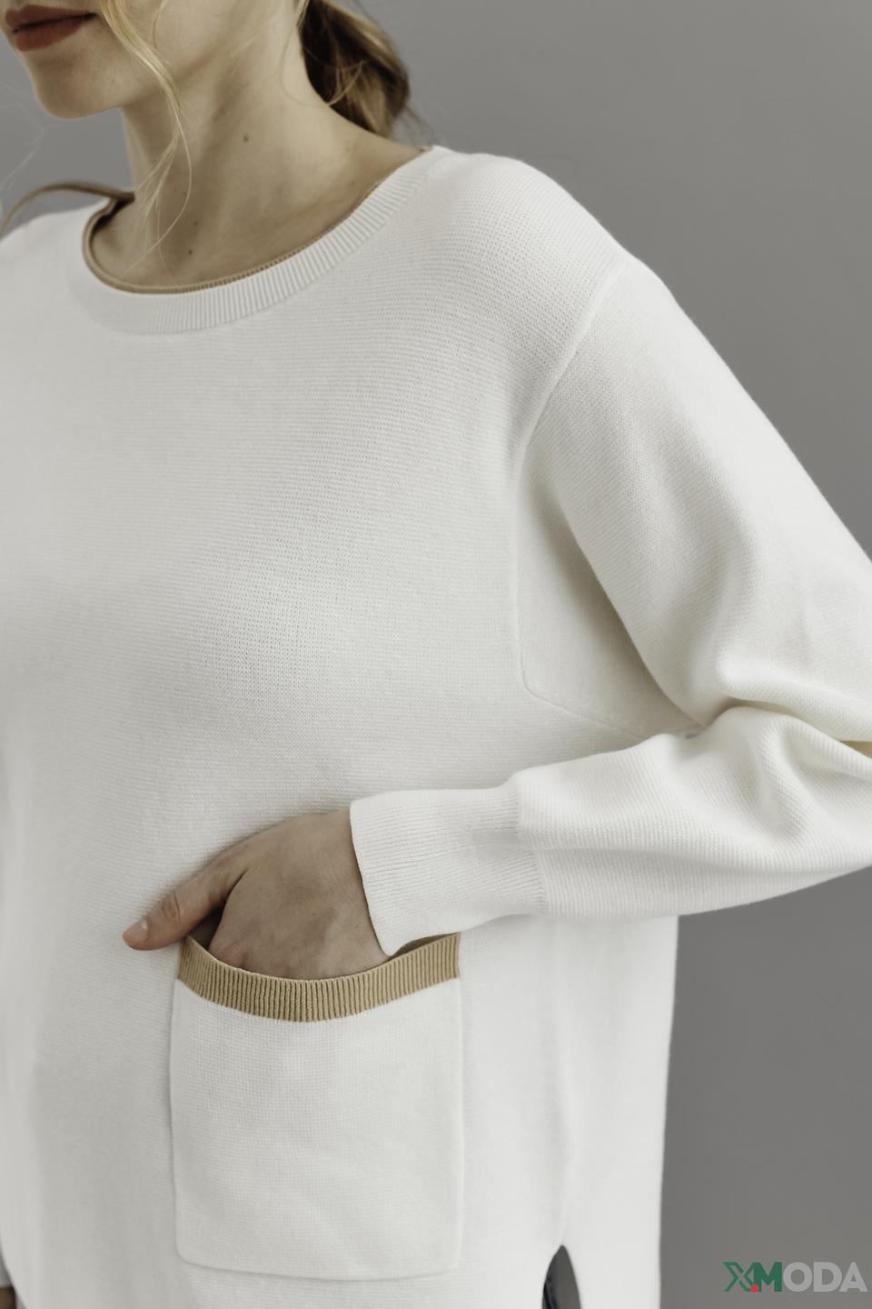 Пуловер Oui с карманом молочный