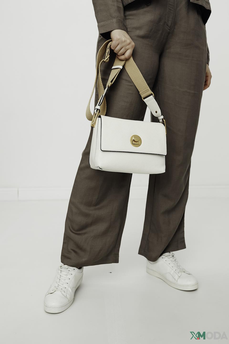 Сумка Coccinelle LD0120601/LIYA белая