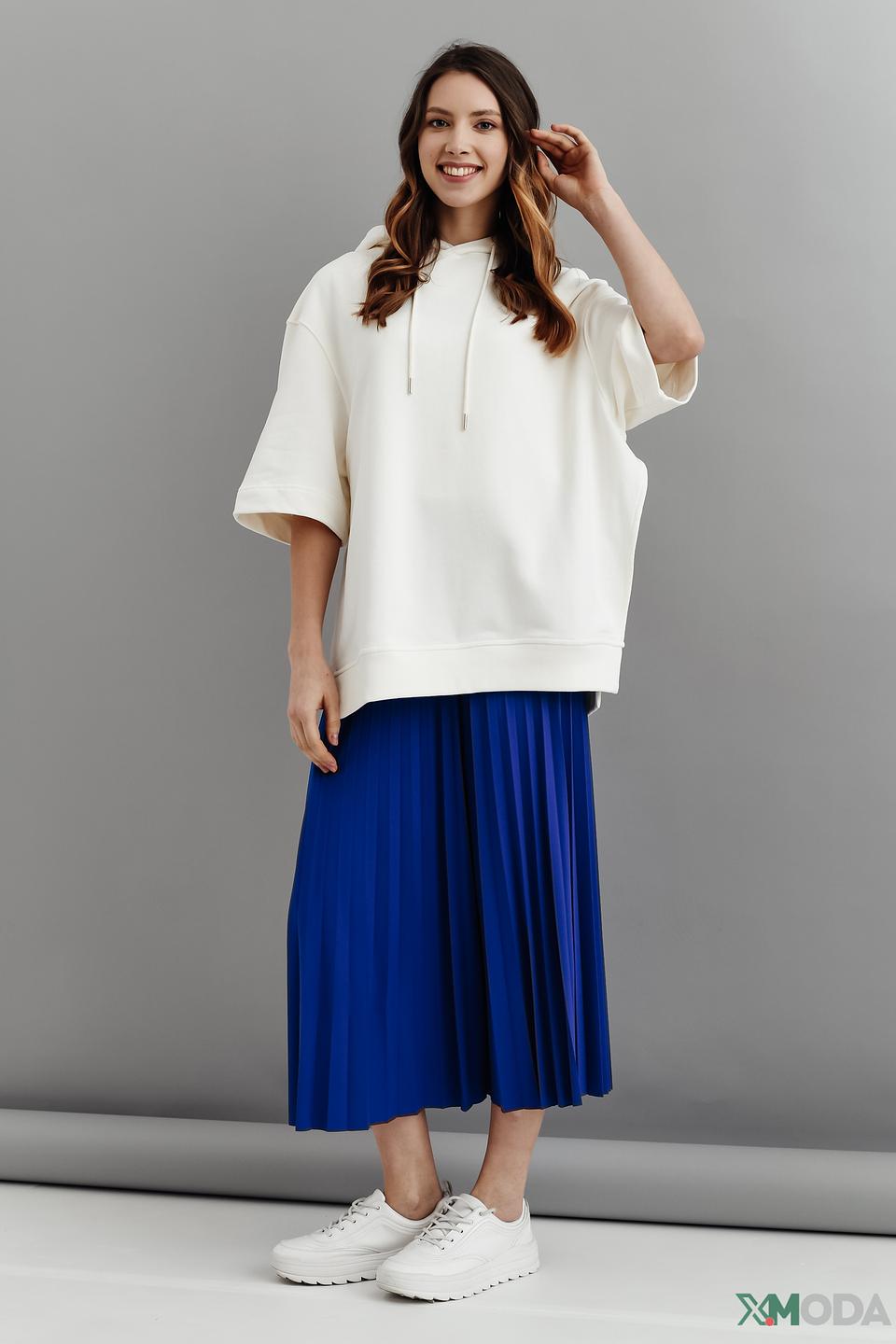 Пуловер Rich and Royal белый с капюшоном