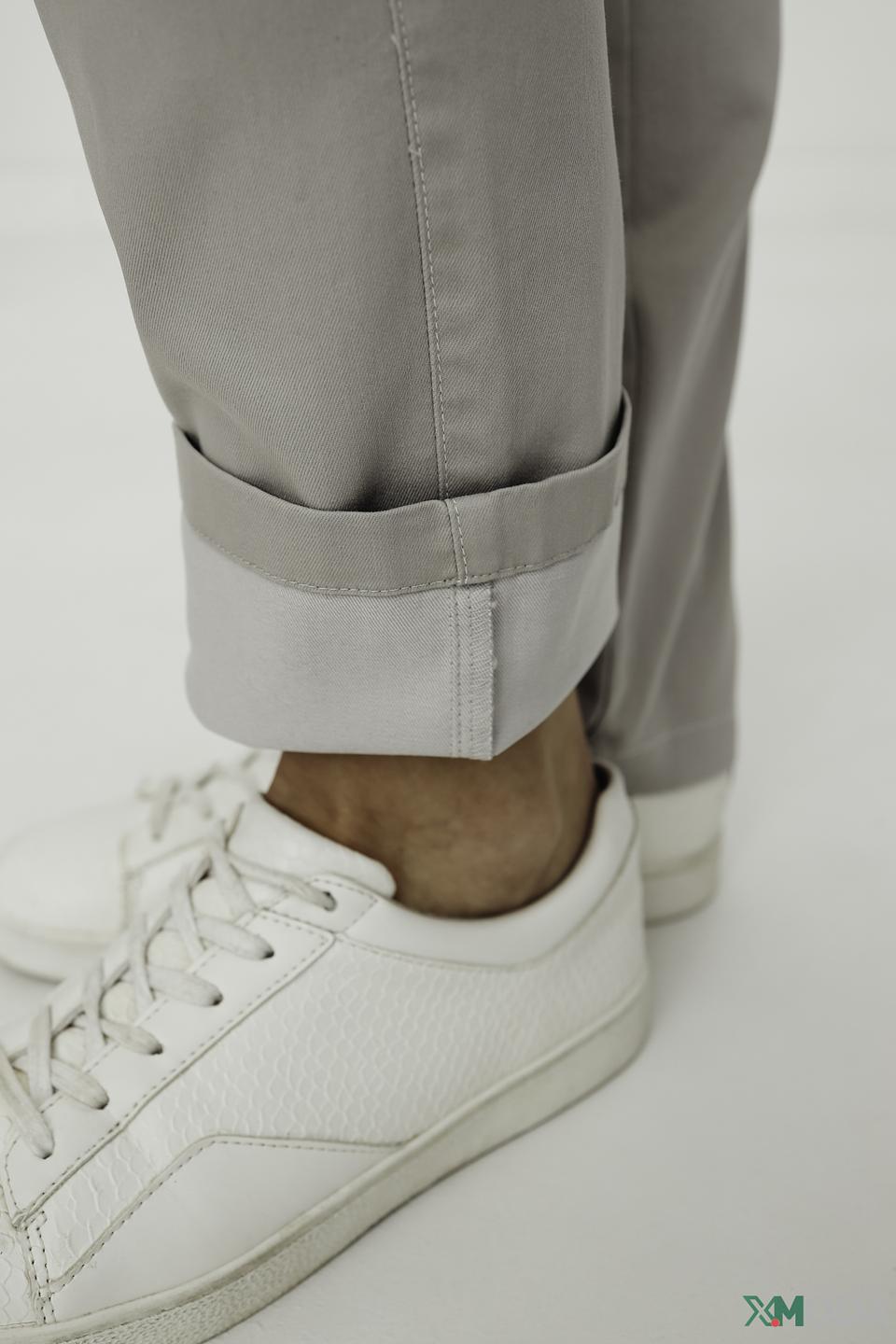 Брюки Eugen Klein серые с манжетами