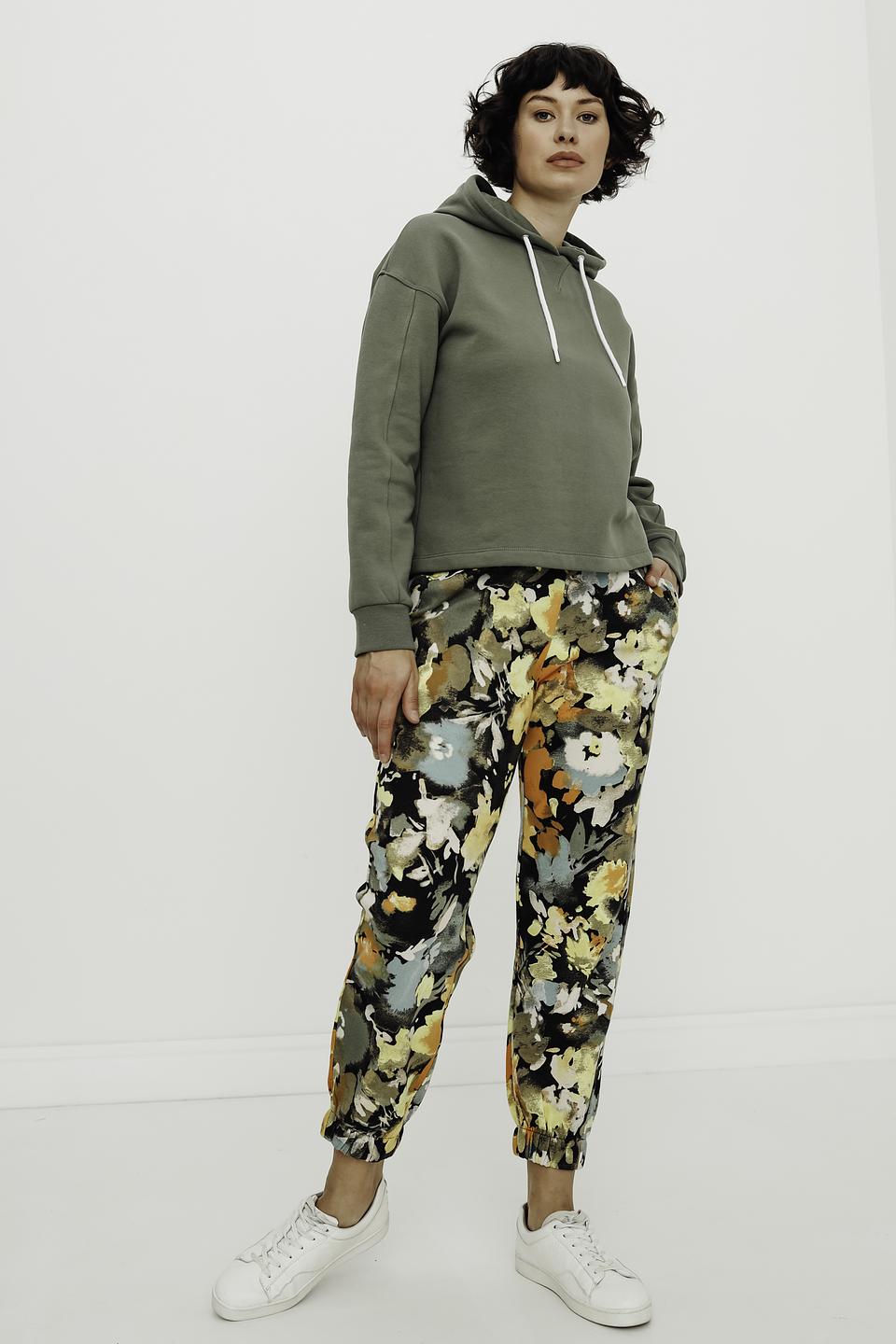 Брюки s.Oliver с цветочным принтом