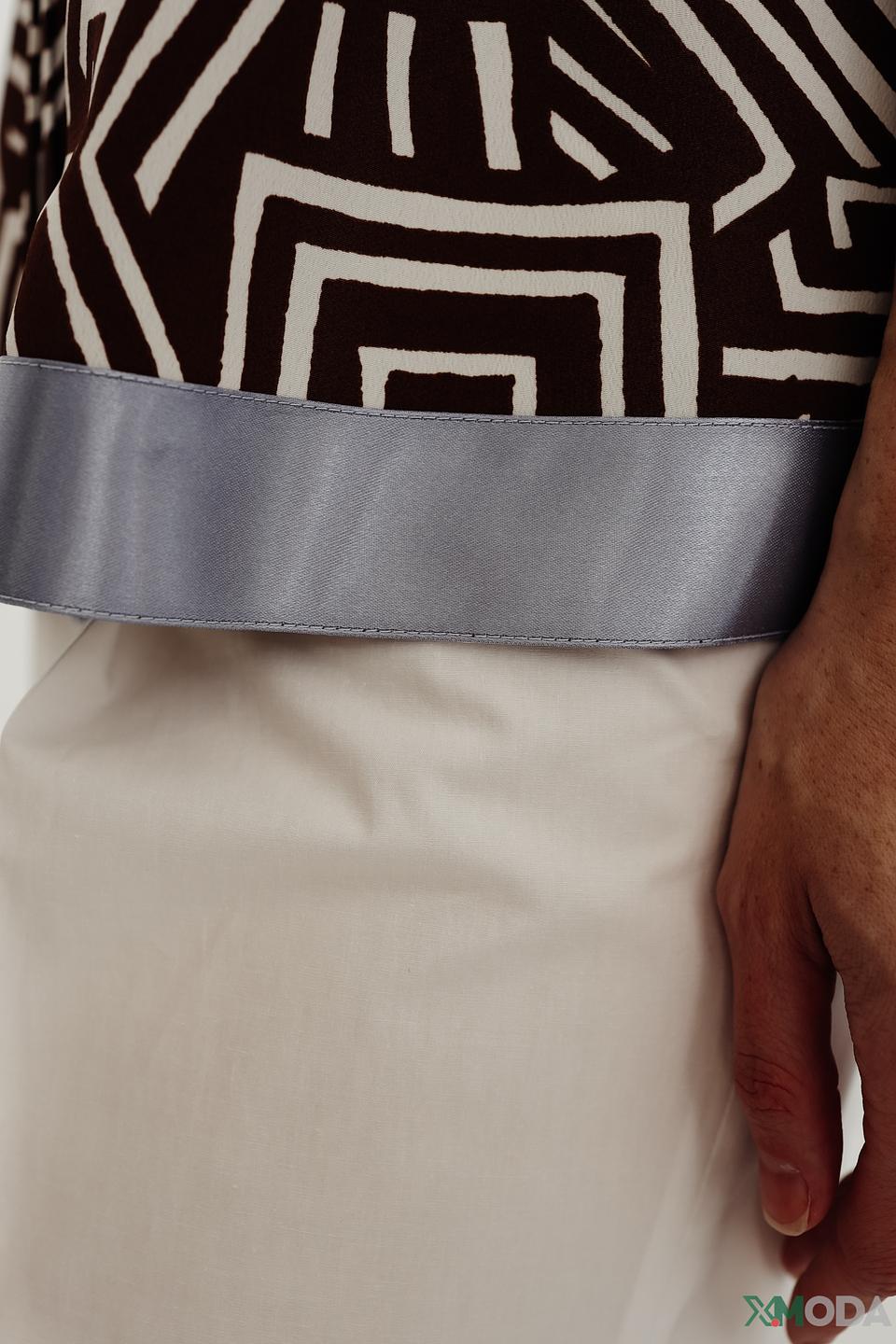 Блуза Manila Grace с геометрическим принтом