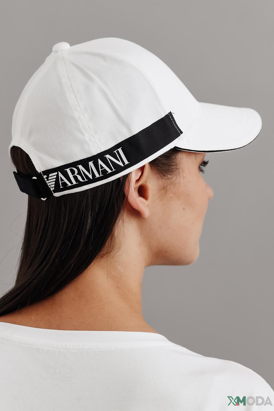 Кепка Emporio Armani белая с логотипом