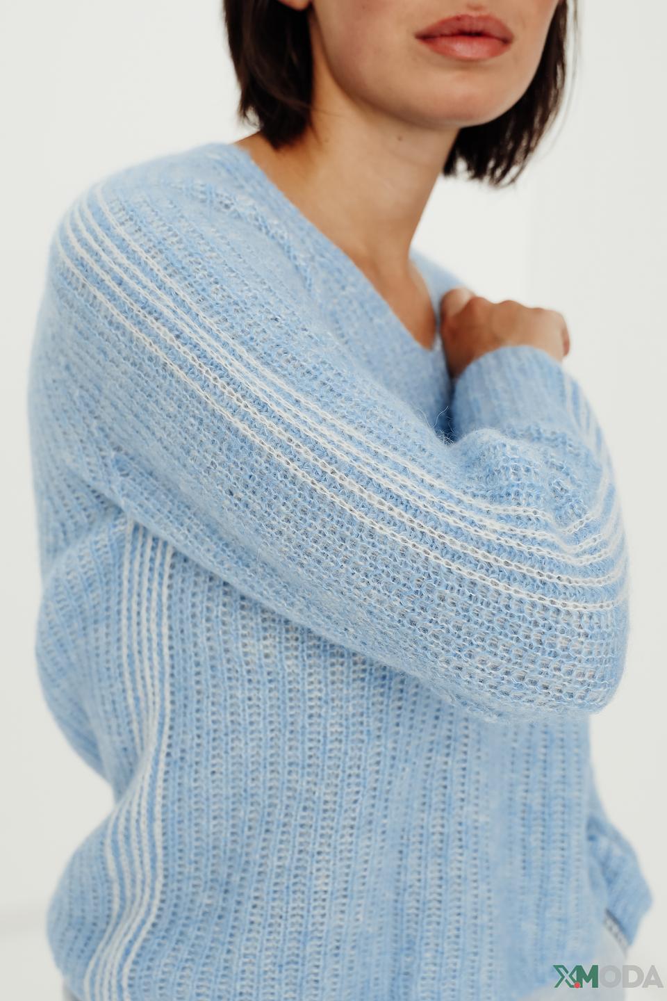 Пуловер Marc Cain голубой V-образный