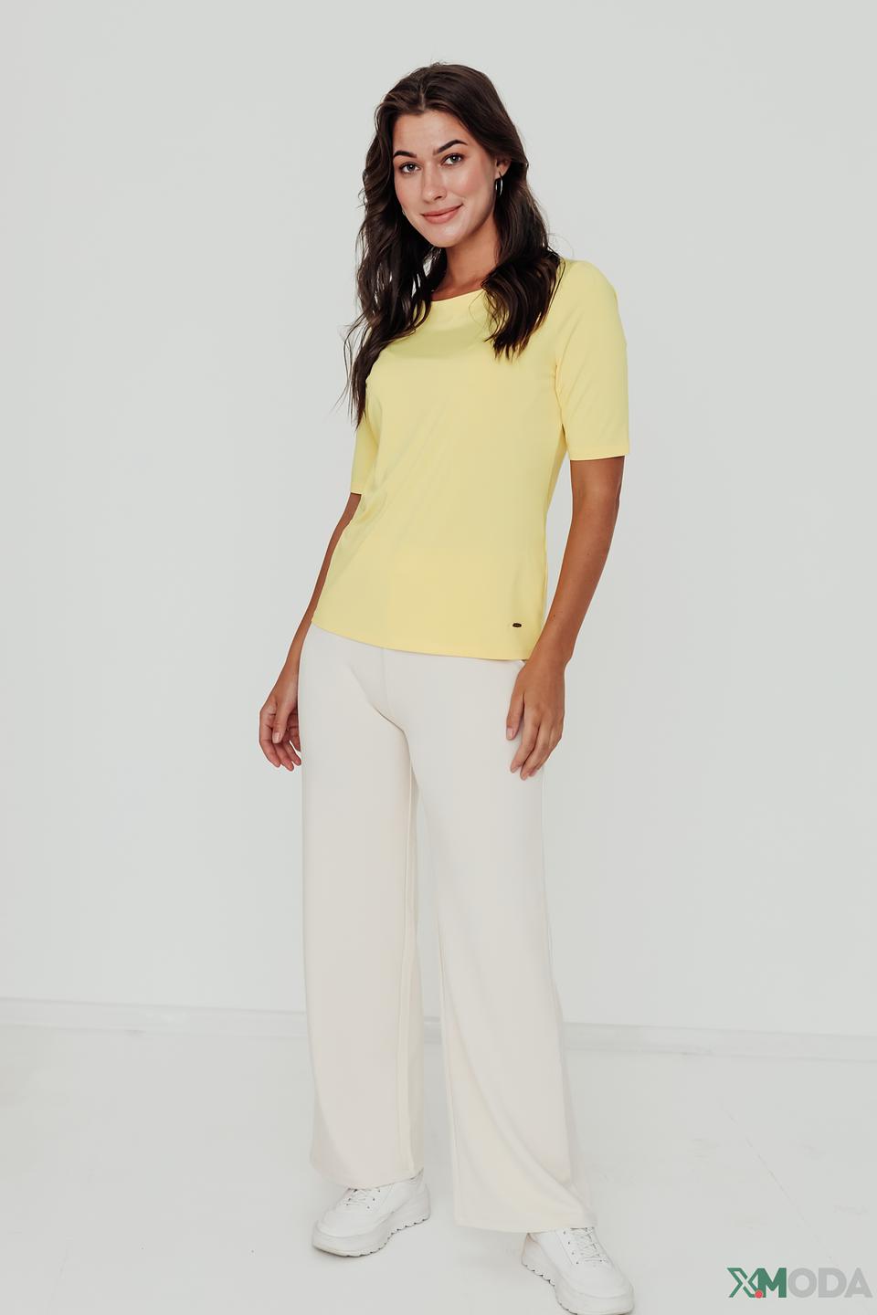 Футболка Betty and Co жёлтая