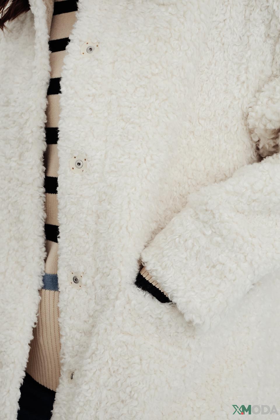 Пальто Oui из искусственного меха кремовый