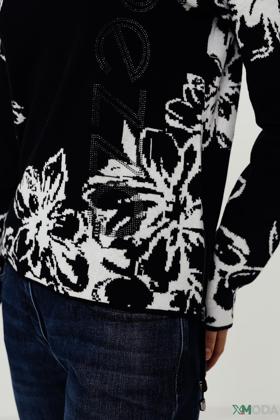 Пуловер Pezzo с цветочным принтом