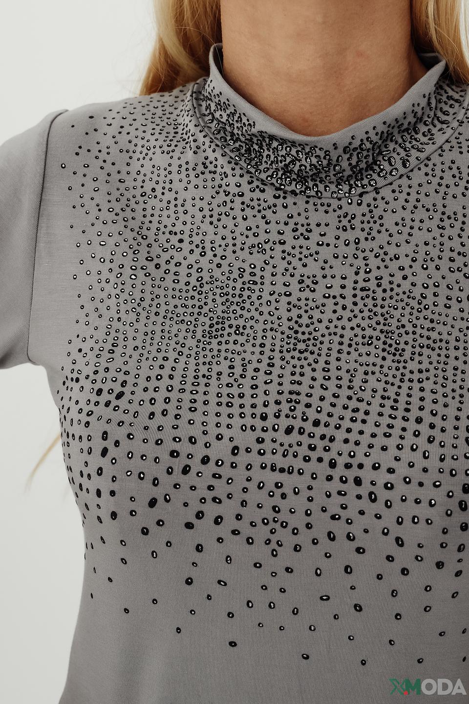 Пуловер Pezzo с камнями серый