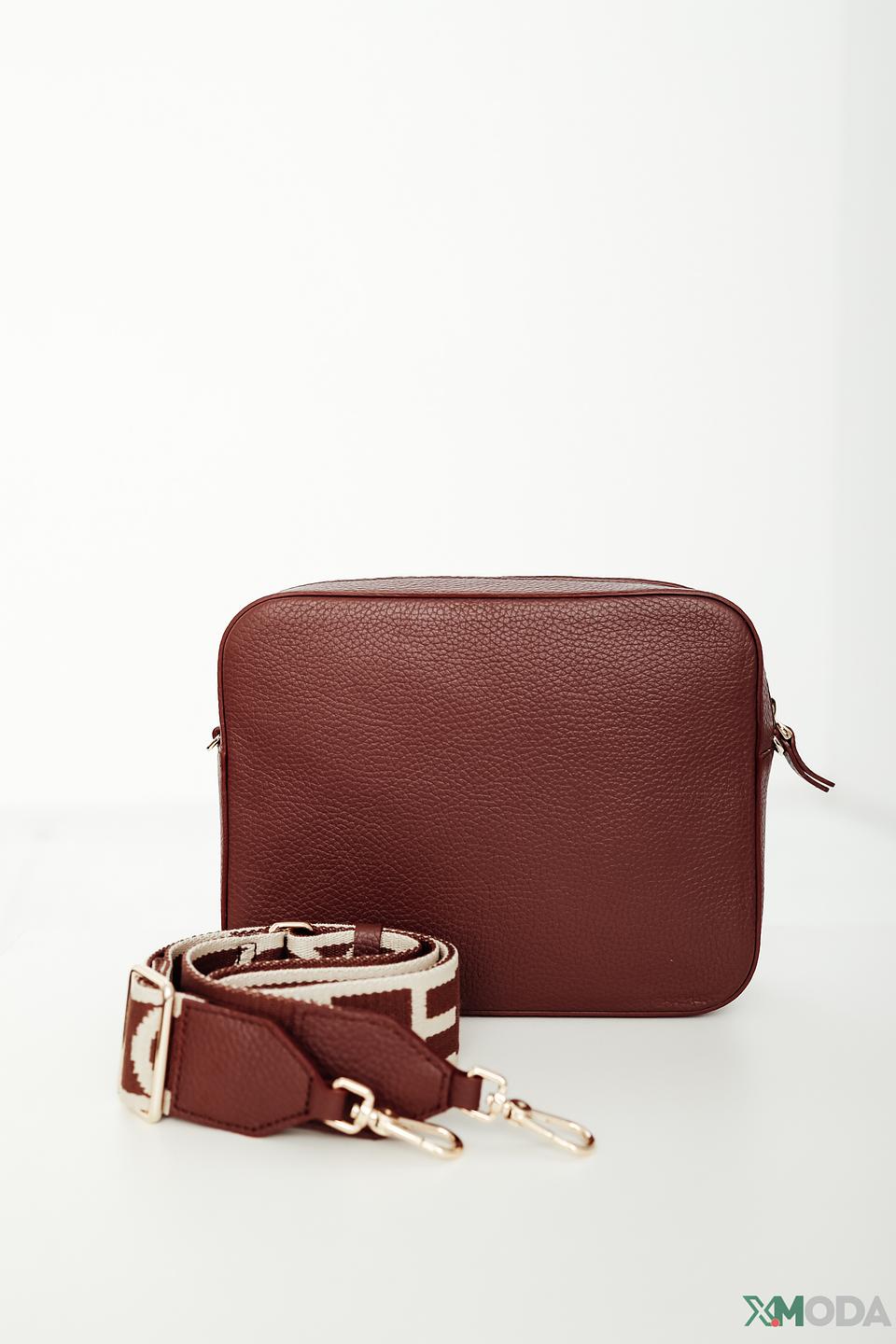 Сумка через плечо Coccinelle бордовая