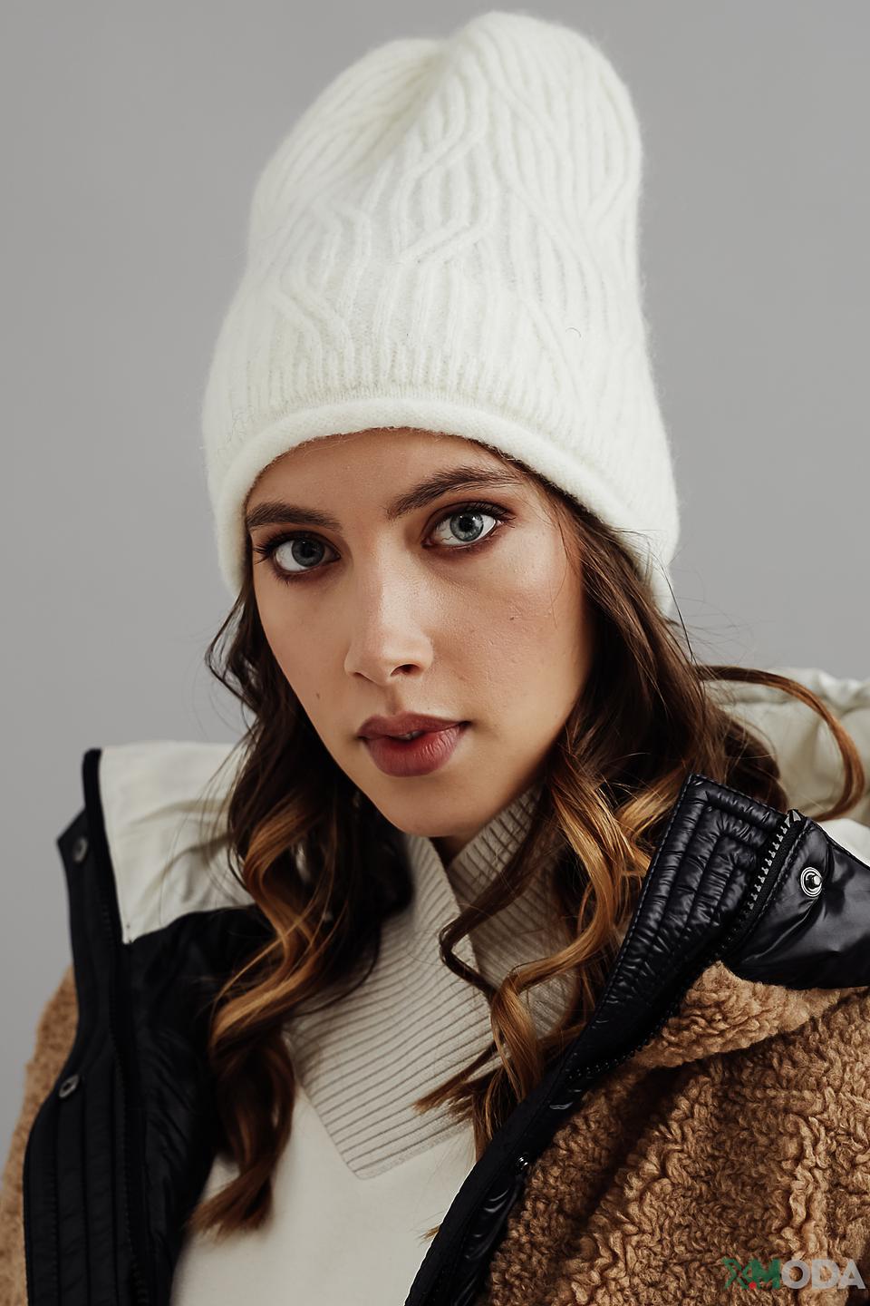 Шапка Seeberger вязаная белая