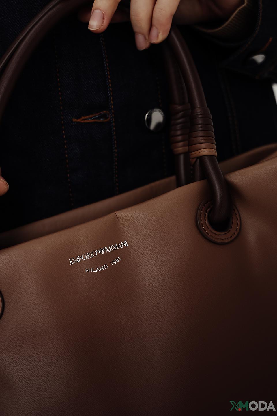 Сумка Emporio Armani коричневая