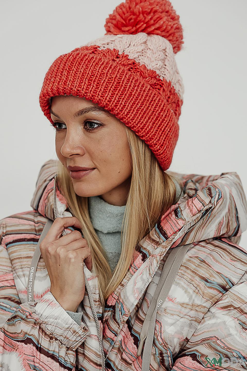 Шапка Seeberger с помпоном коралловая