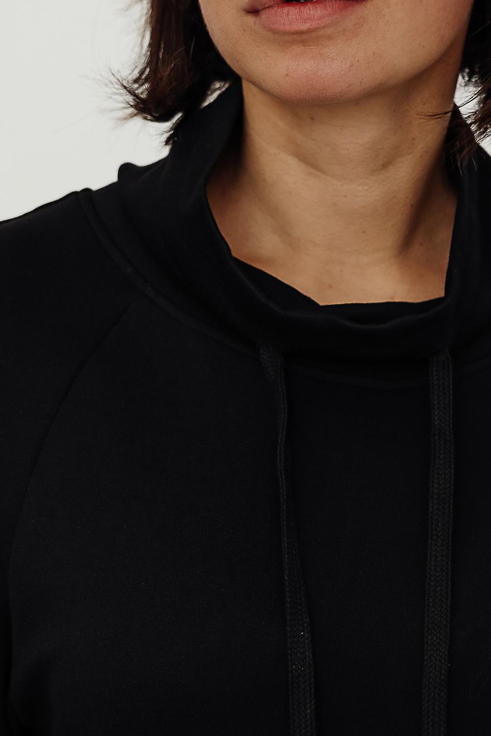 Платье Lisa Campione черное с капюшоном