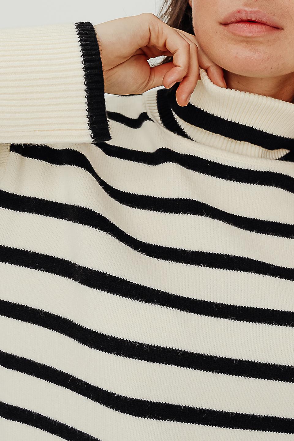 Водолазка Apart в полоску кремовый