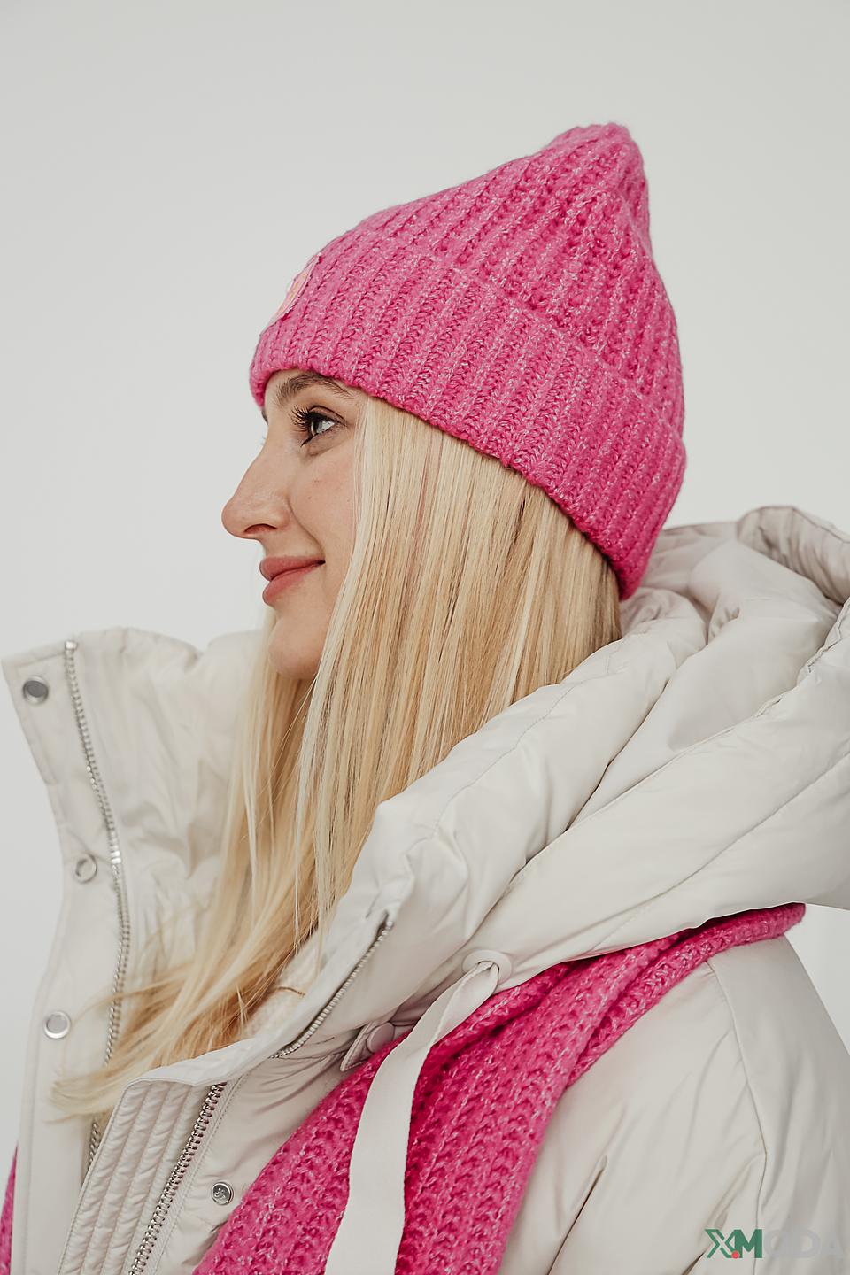 Шапка Oui с помпоном фуксия