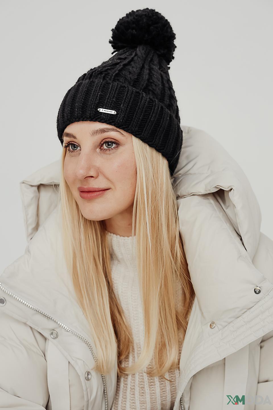 Шапка Wegener с помпоном чёрная